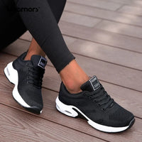 Fashion Women Lightweight Sneakers Running Shoes Outdoor Sports Shoes Breathable Mesh Comfort Running Shoes Air Cushion Lace 