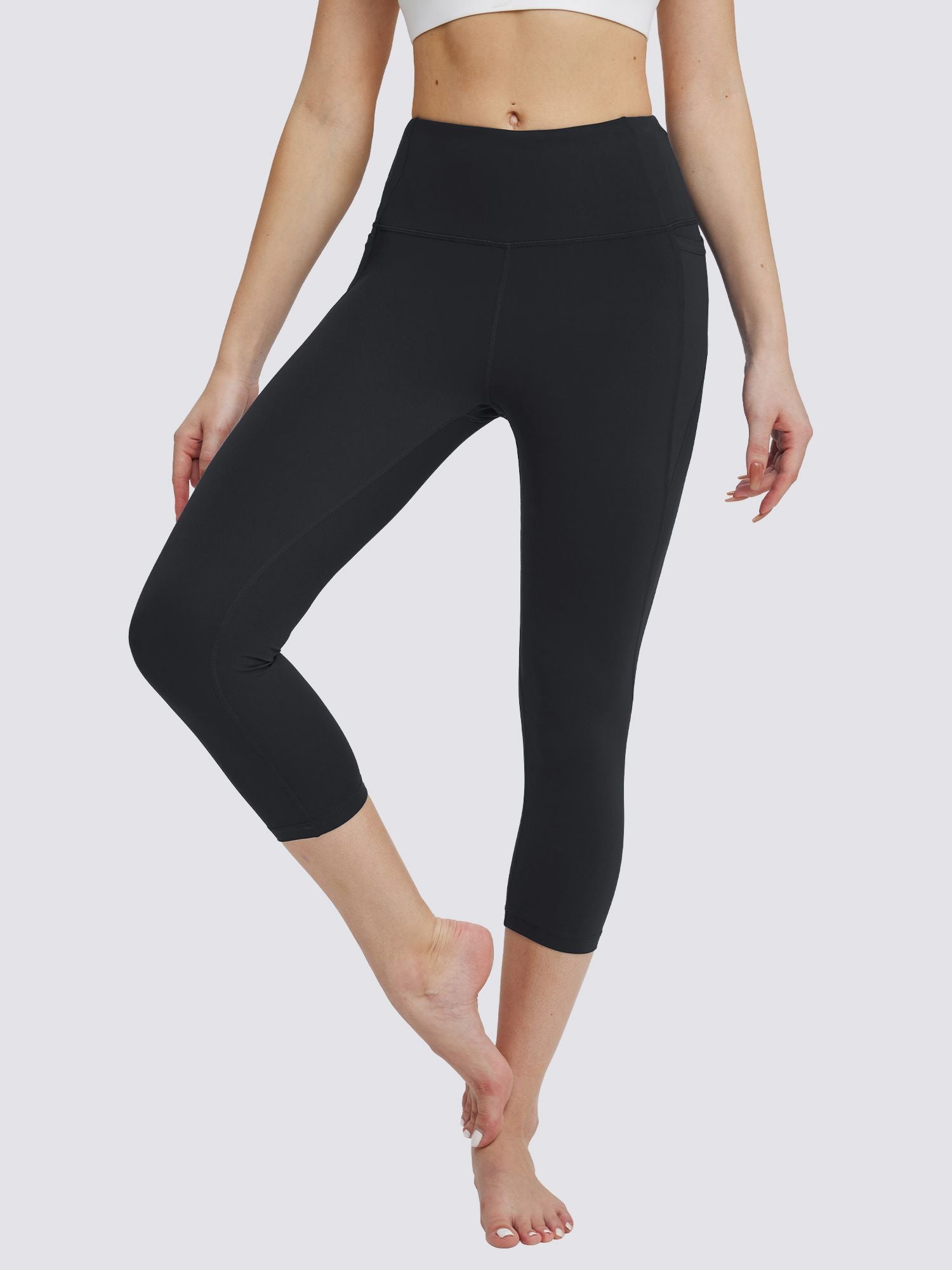 Women's Plus Size High-Waisted Capris - Black / 3XL