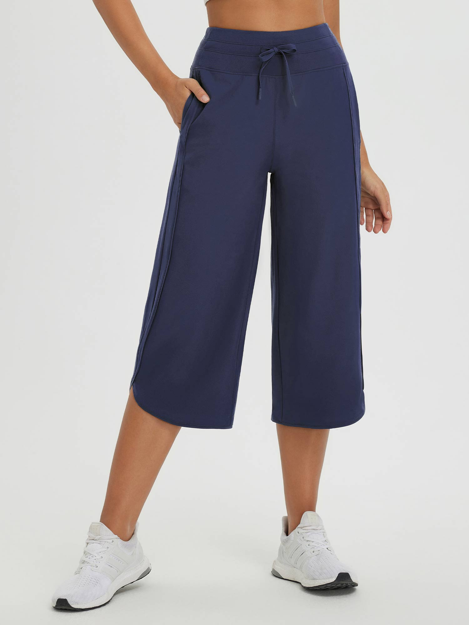 Women's 20" UPF 50+ Wide-Leg Quick-Dry Running Capris - Navy Blue / XS